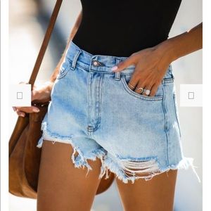 NWT Vici Jean Shorts